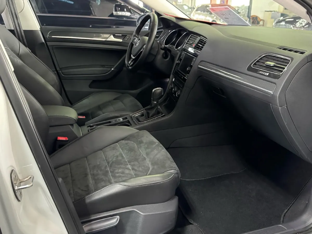 2018 Volkswagen Golf 1.4T 131HP L4 7DCT,autocango,china used car exporter,china ev exporter,chinese used car exporter,chinese used ev exporter