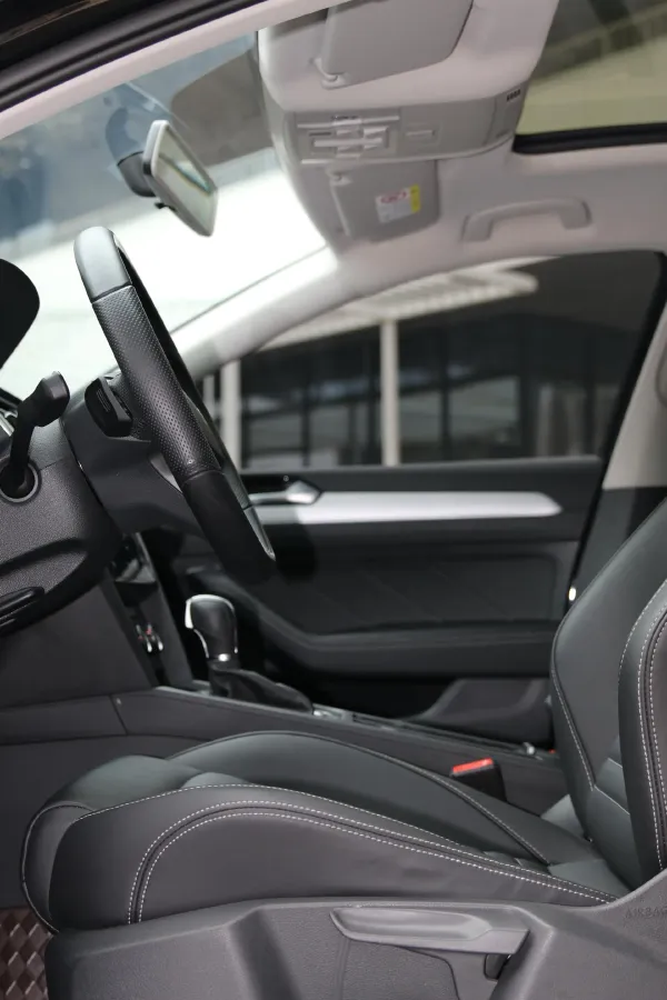 2023 Volkswagen Magotan 1.4T 150HP L4 7DCT,autocango,china used car exporter,china ev exporter,chinese used car exporter,chinese used ev exporter