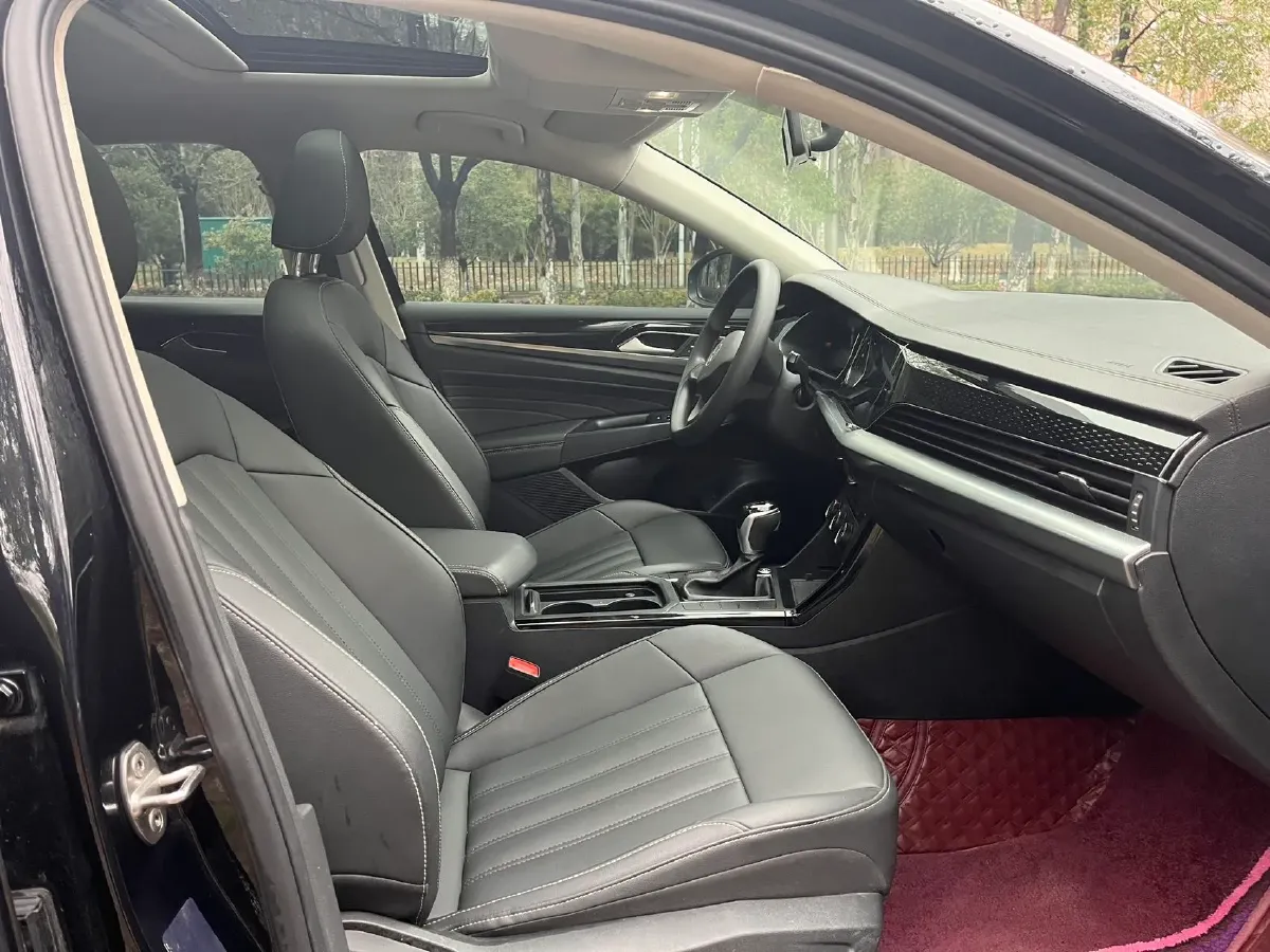 2023 Volkswagen Passat 1.4T 150HP L4 7DCT,autocango,china used car exporter,china ev exporter,chinese used car exporter,chinese used ev exporter