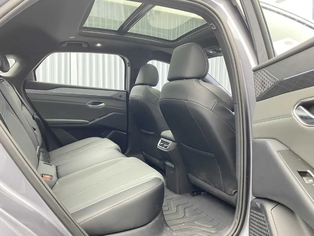 2025 BYD QinL BEV,autocango,china used car exporter,china ev exporter,chinese used car exporter,chinese used ev exporter