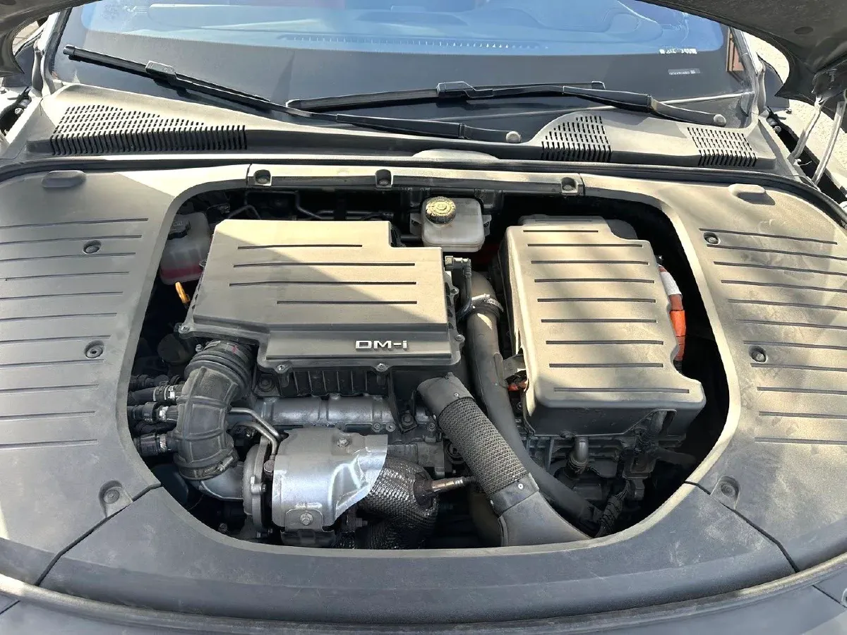 2022 Volkswagen Tiguan L 2.0T 186HP L4 7DCT,autocango,china used car exporter,china ev exporter,chinese used car exporter,chinese used ev exporter