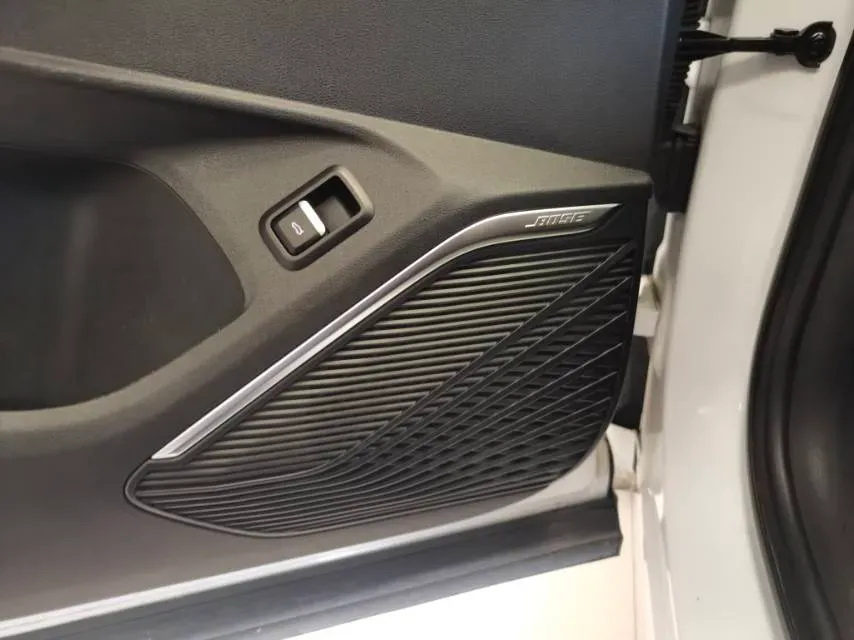 2021 Geely Monjaro 2.0T 238HP L4 8AT,autocango,china used car exporter,china ev exporter,chinese used car exporter,chinese used ev exporter