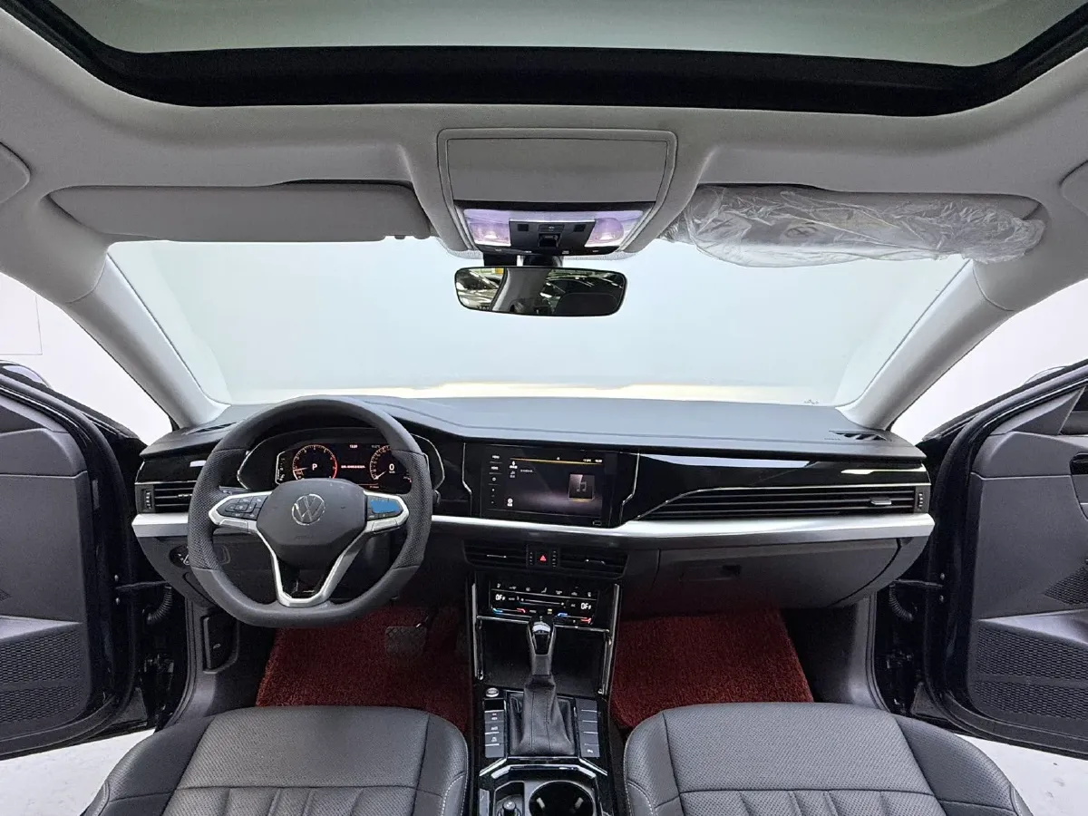 2026 Volkswagen Passat 2.0T 186HP L4 7DCT,autocango,china used car exporter,china ev exporter,chinese used car exporter,chinese used ev exporter