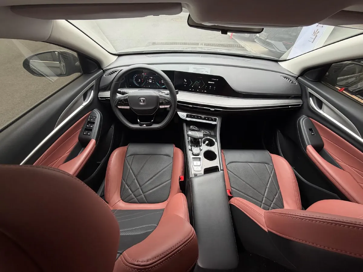 2021 ChangAn Eado 1.4T 160HP L4 7DCT,autocango,china used car exporter,china ev exporter,chinese used car exporter,chinese used ev exporter