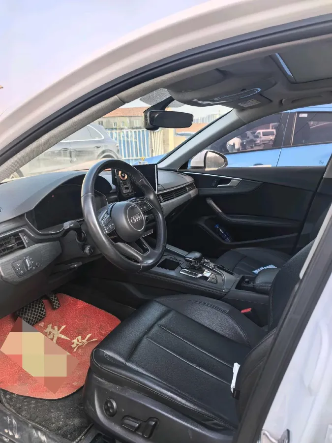 2022 Audi A4L 2.0T 190HP L4 7DCT,autocango,china used car exporter,china ev exporter,chinese used car exporter,chinese used ev exporter