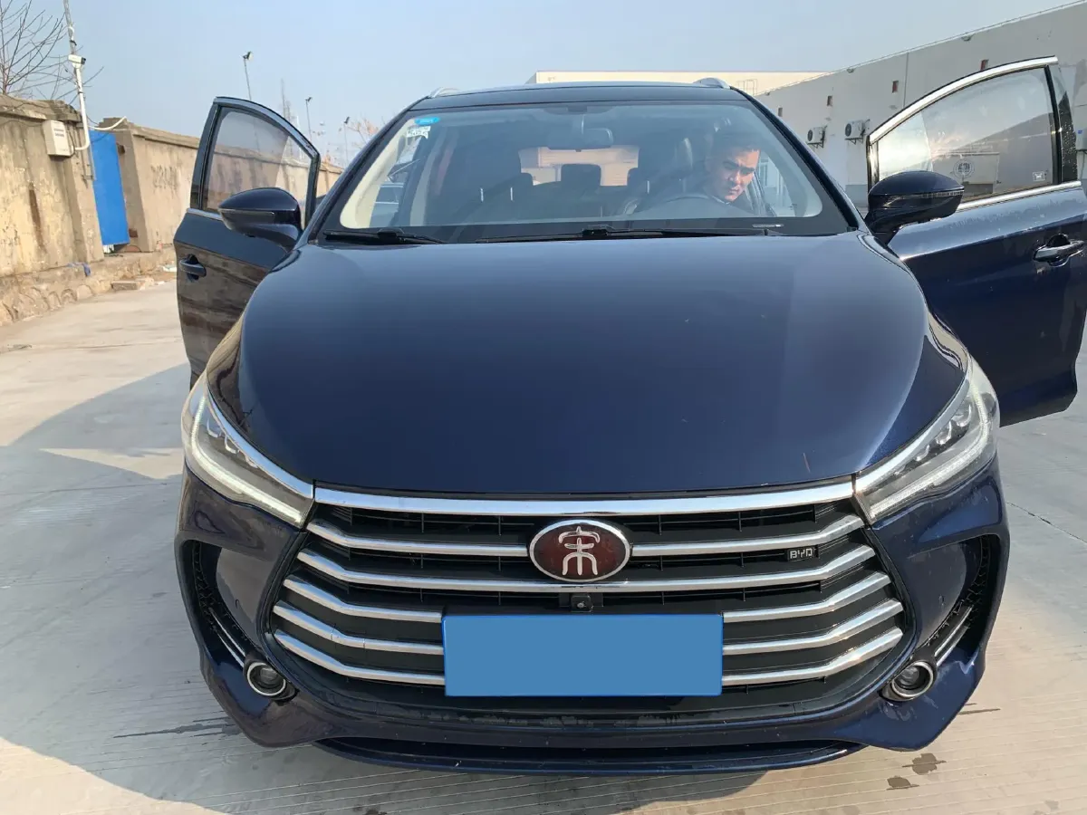 2017 BYD Song MAX 1.5T 154HP L4 6DCT,autocango,china used car exporter,china ev exporter,chinese used car exporter,chinese used ev exporter