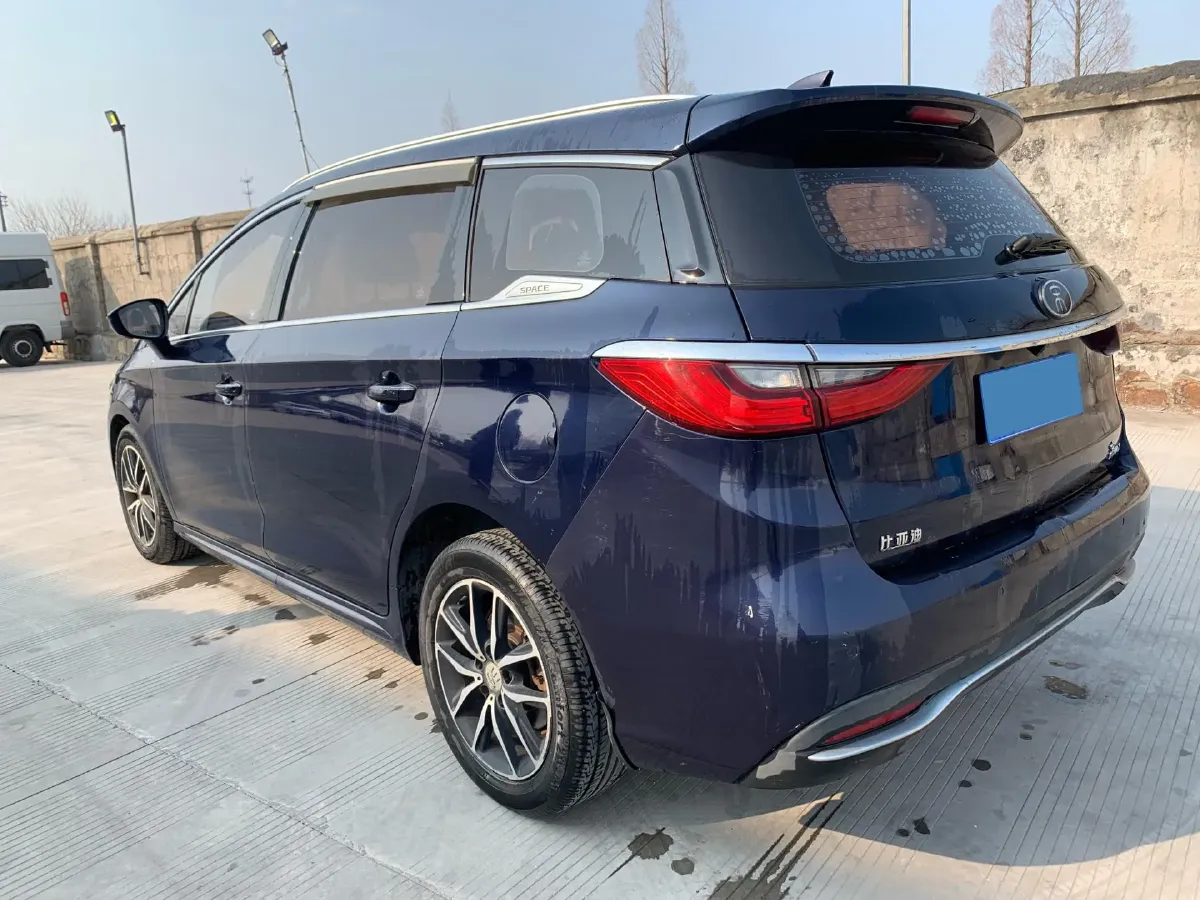 2017 BYD Song MAX 1.5T 154HP L4 6DCT,autocango,china used car exporter,china ev exporter,chinese used car exporter,chinese used ev exporter