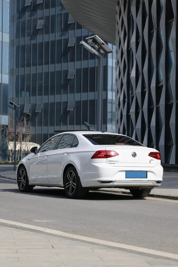 2019 Volkswagen Passat 1.4T 150HP L4 7DCT,autocango,china used car exporter,china ev exporter,chinese used car exporter,chinese used ev exporter