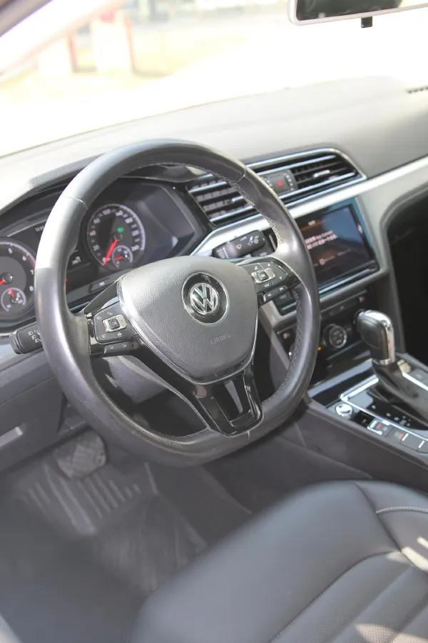 2019 Volkswagen Passat 1.4T 150HP L4 7DCT,autocango,china used car exporter,china ev exporter,chinese used car exporter,chinese used ev exporter