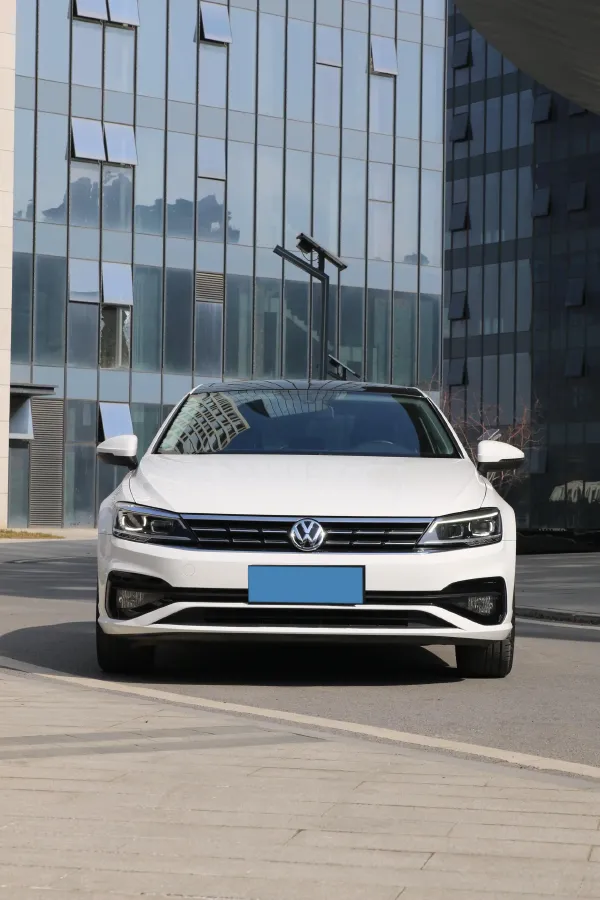 2019 Volkswagen Passat 1.4T 150HP L4 7DCT,autocango,china used car exporter,china ev exporter,chinese used car exporter,chinese used ev exporter