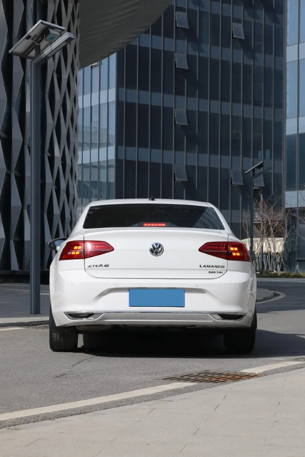 2019 Volkswagen Passat 1.4T 150HP L4 7DCT,autocango,china used car exporter,china ev exporter,chinese used car exporter,chinese used ev exporter