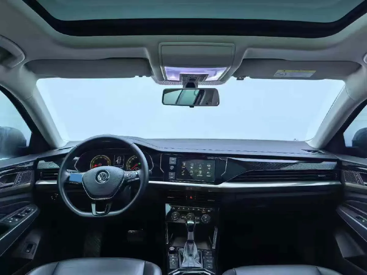 2019 Skoda Kodiak 2.0T 186HP L4 7DCT,autocango,china used car exporter,china ev exporter,chinese used car exporter,chinese used ev exporter