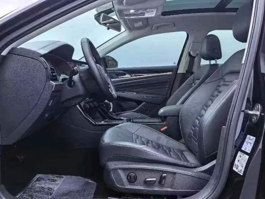 2019 Skoda Kodiak 2.0T 186HP L4 7DCT,autocango,china used car exporter,china ev exporter,chinese used car exporter,chinese used ev exporter