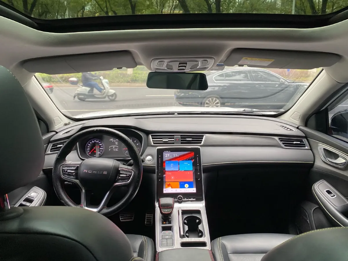 2020 Roewe i6 1.5T 169HP L4 7DCT,autocango,china used car exporter,china ev exporter,chinese used car exporter,chinese used ev exporter