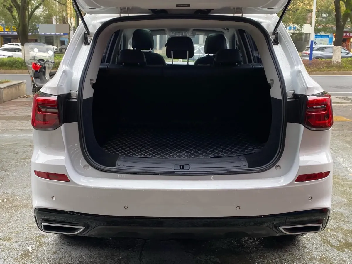 2020 Roewe i6 1.5T 169HP L4 7DCT,autocango,china used car exporter,china ev exporter,chinese used car exporter,chinese used ev exporter