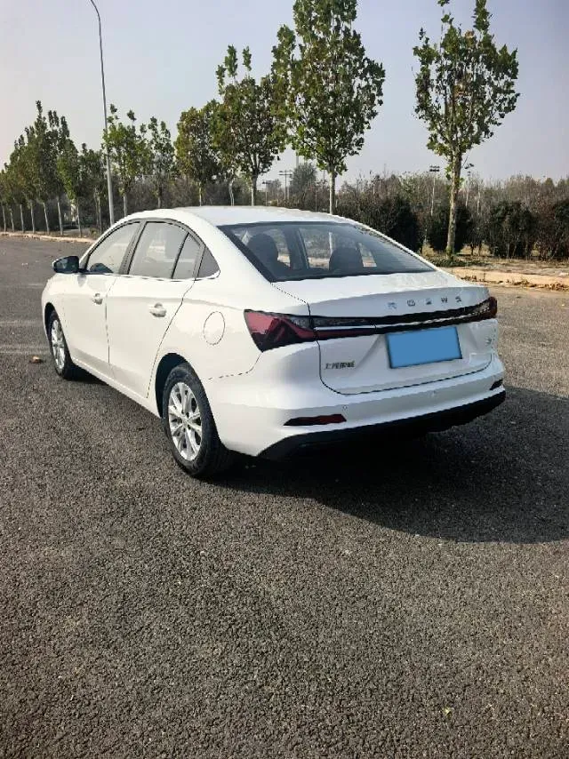 2026 Roewe i5 1.5L 129HP L4 CVT,autocango,china used car exporter,china ev exporter,chinese used car exporter,chinese used ev exporter