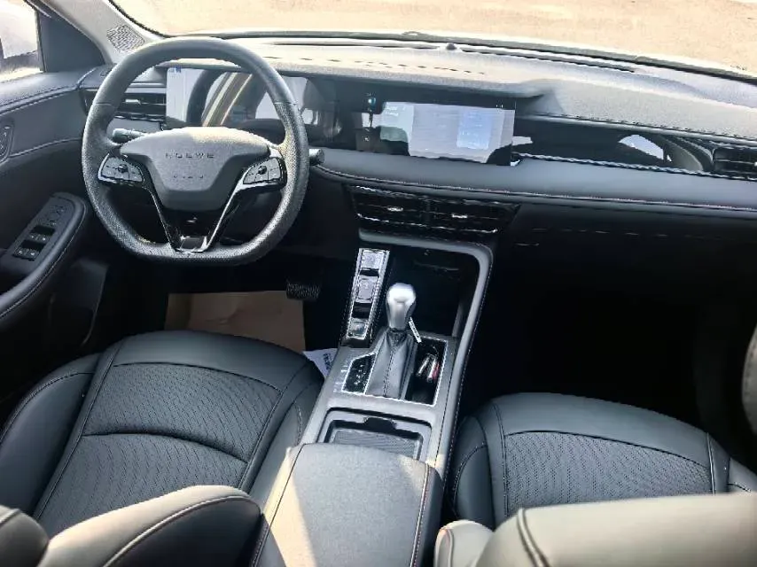 2026 Roewe i5 1.5L 129HP L4 CVT,autocango,china used car exporter,china ev exporter,chinese used car exporter,chinese used ev exporter