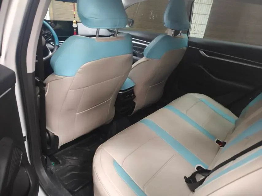 2025 Geely Emgrand 1.5L 127HP L4 CVT,autocango,china used car exporter,china ev exporter,chinese used car exporter,chinese used ev exporter