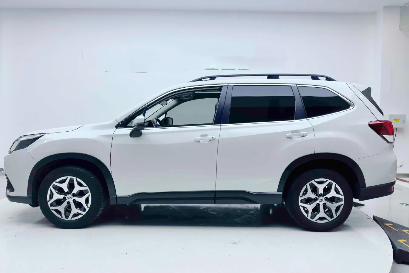 2022 Subaru Forester 2.0L 154HP H4 CVT,autocango,china used car exporter,china ev exporter,chinese used car exporter,chinese used ev exporter