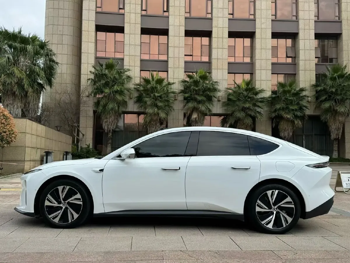 2024 NIO ET5 BEV 75KWH,autocango,china used car exporter,china ev exporter,chinese used car exporter,chinese used ev exporter