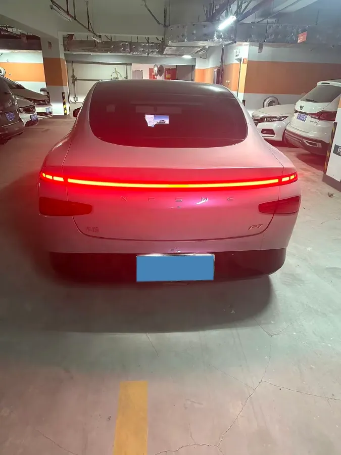 2023 Xpeng P7 BEV 86.2KWH,autocango,china used car exporter,china ev exporter,chinese used car exporter,chinese used ev exporter