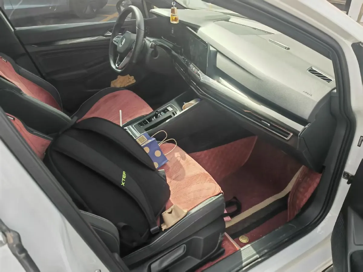 2023 Volkswagen Golf 1.4T 150HP L4 7DCT,autocango,china used car exporter,china ev exporter,chinese used car exporter,chinese used ev exporter