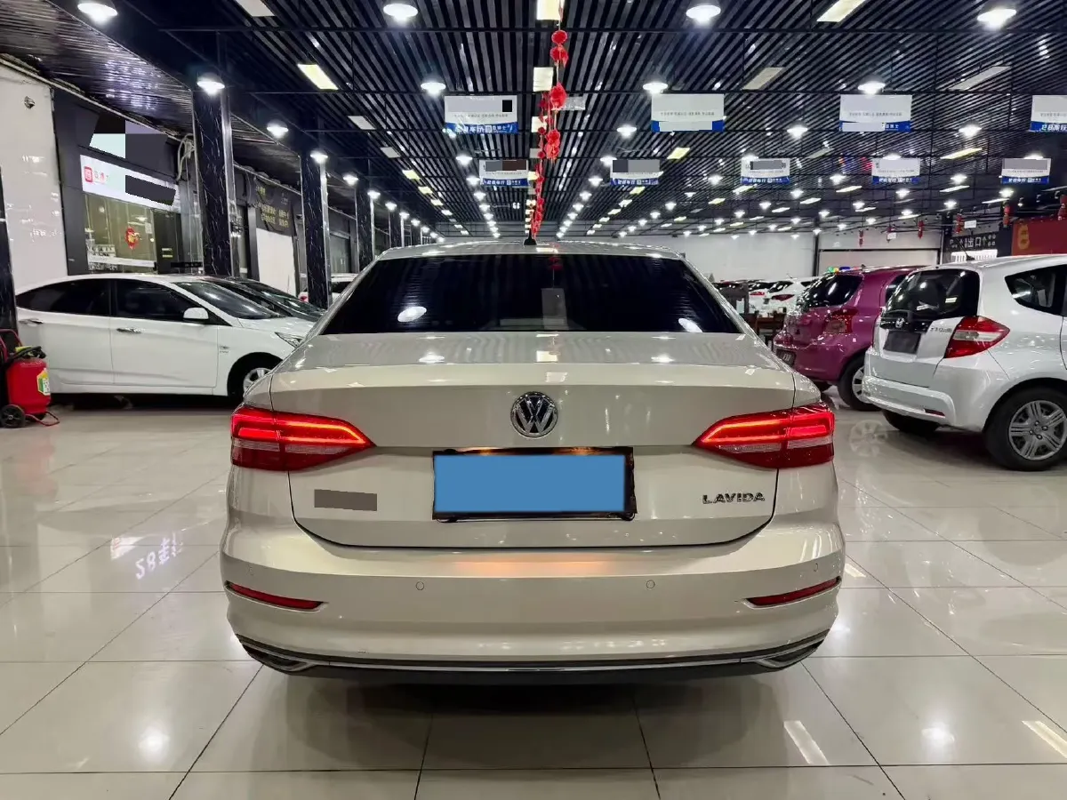 2018 Volkswagen Lavida 1.2T 116HP L4 7DCT,autocango,china used car exporter,china ev exporter,chinese used car exporter,chinese used ev exporter