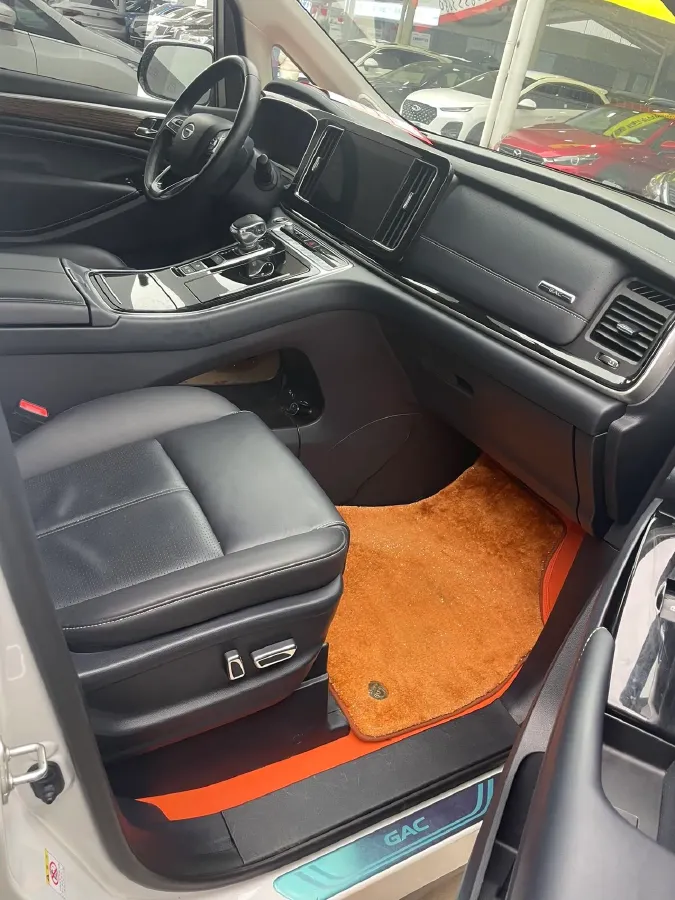 2021 GAC Trumpchi M8 2.0T 252HP L4 8AT,autocango,china used car exporter,china ev exporter,chinese used car exporter,chinese used ev exporter