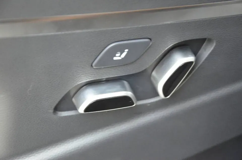 2024 HongQi HQ9 2.0T 163HP L4 1DHT PHEV 20.14KWH,autocango,china used car exporter,china ev exporter,chinese used car exporter,chinese used ev exporter