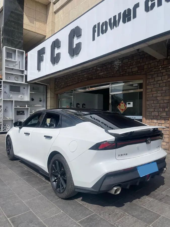 2022 ChangAn UNI-V 1.5T 188HP L4 7DCT,autocango,china used car exporter,china ev exporter,chinese used car exporter,chinese used ev exporter