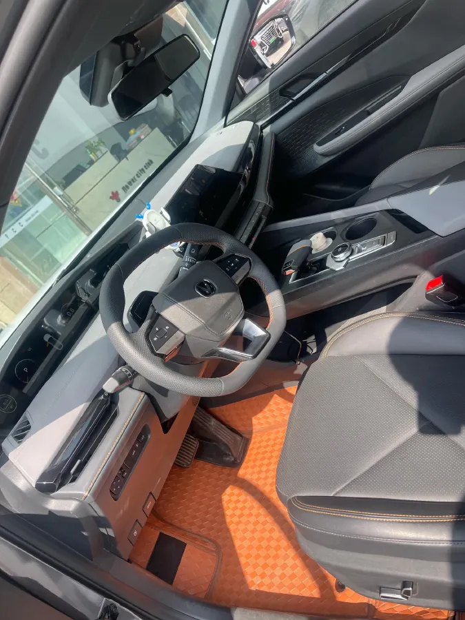 2022 ChangAn UNI-V 1.5T 188HP L4 7DCT,autocango,china used car exporter,china ev exporter,chinese used car exporter,chinese used ev exporter