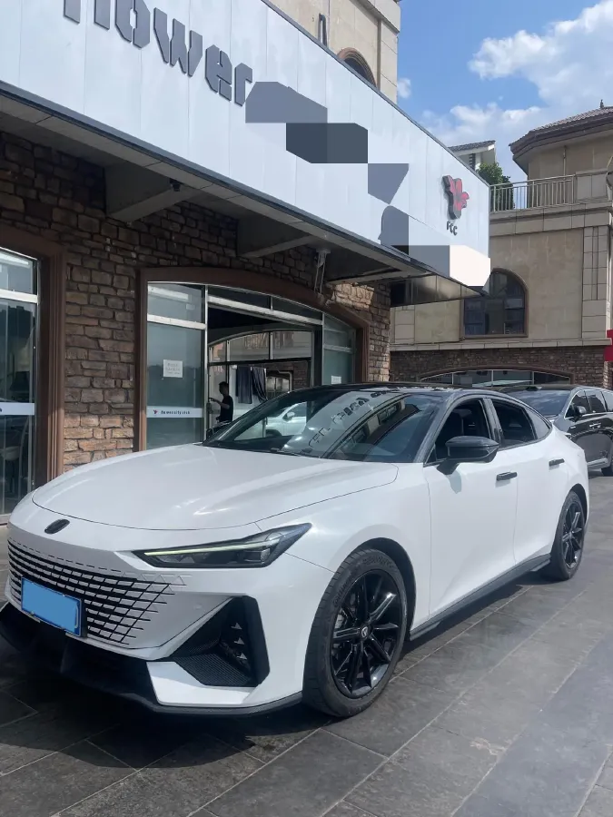 2022 ChangAn UNI-V 1.5T 188HP L4 7DCT,autocango,china used car exporter,china ev exporter,chinese used car exporter,chinese used ev exporter