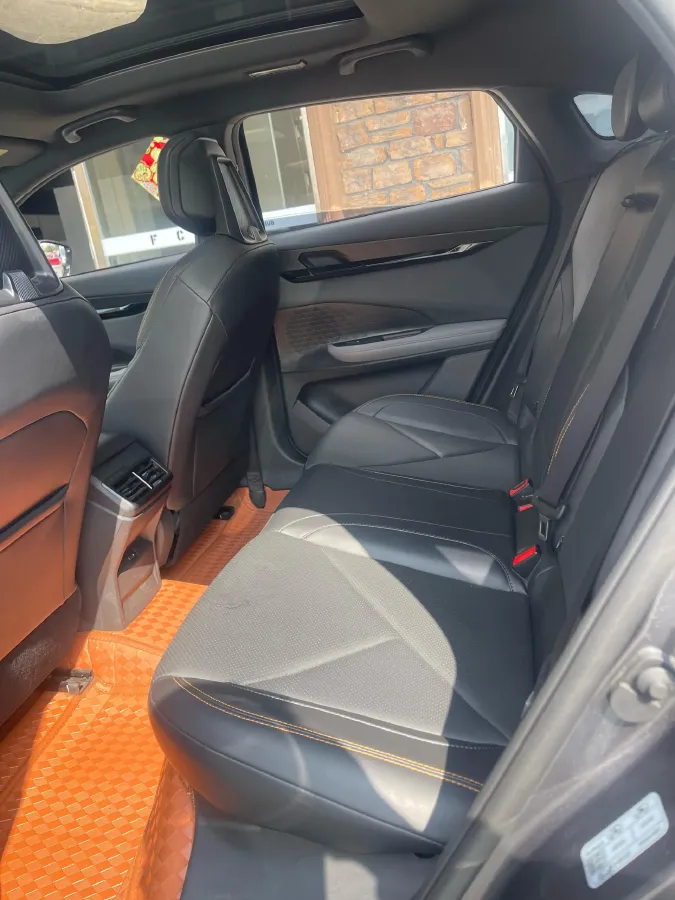 2022 ChangAn UNI-V 1.5T 188HP L4 7DCT,autocango,china used car exporter,china ev exporter,chinese used car exporter,chinese used ev exporter