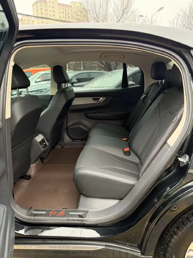 2024 HongQi E-QM5 BEV 72KWH,autocango,china used car exporter,china ev exporter,chinese used car exporter,chinese used ev exporter