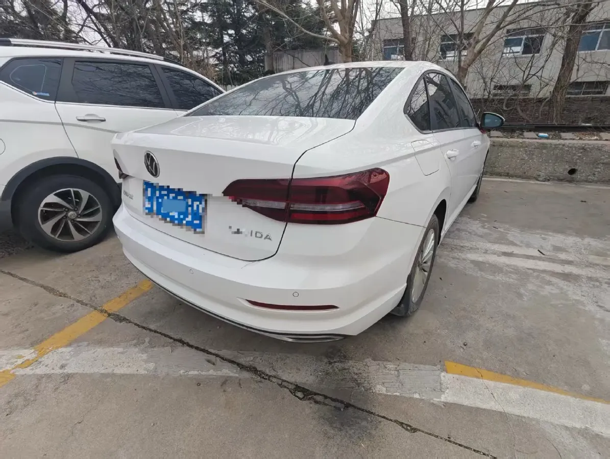 2022 Bestune B70 2.0T 224HP L4 6AT,autocango,china used car exporter,china ev exporter,chinese used car exporter,chinese used ev exporter