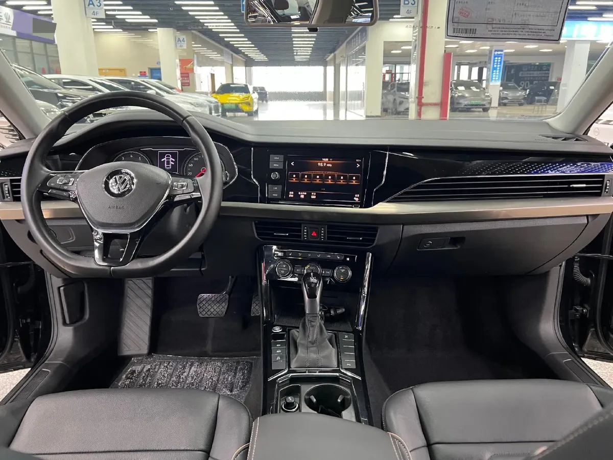 2019 Skoda Kodiak 2.0T 186HP L4 7DCT,autocango,china used car exporter,china ev exporter,chinese used car exporter,chinese used ev exporter