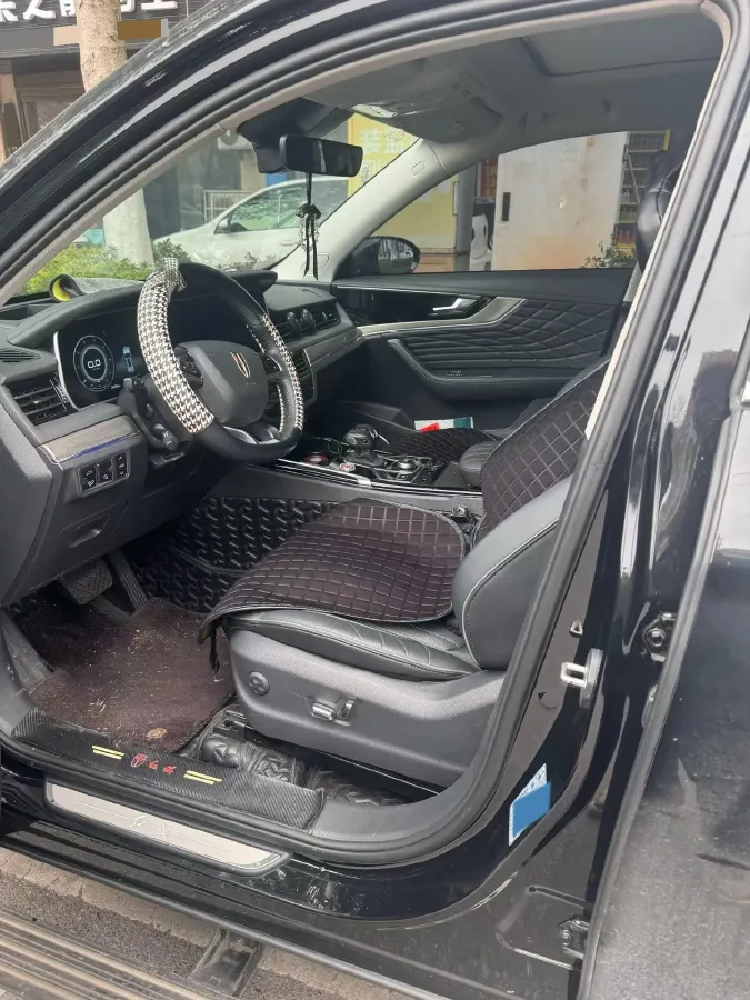 2022 HongQi HS5 2.0T 224HP L4 6AT,autocango,china used car exporter,china ev exporter,chinese used car exporter,chinese used ev exporter