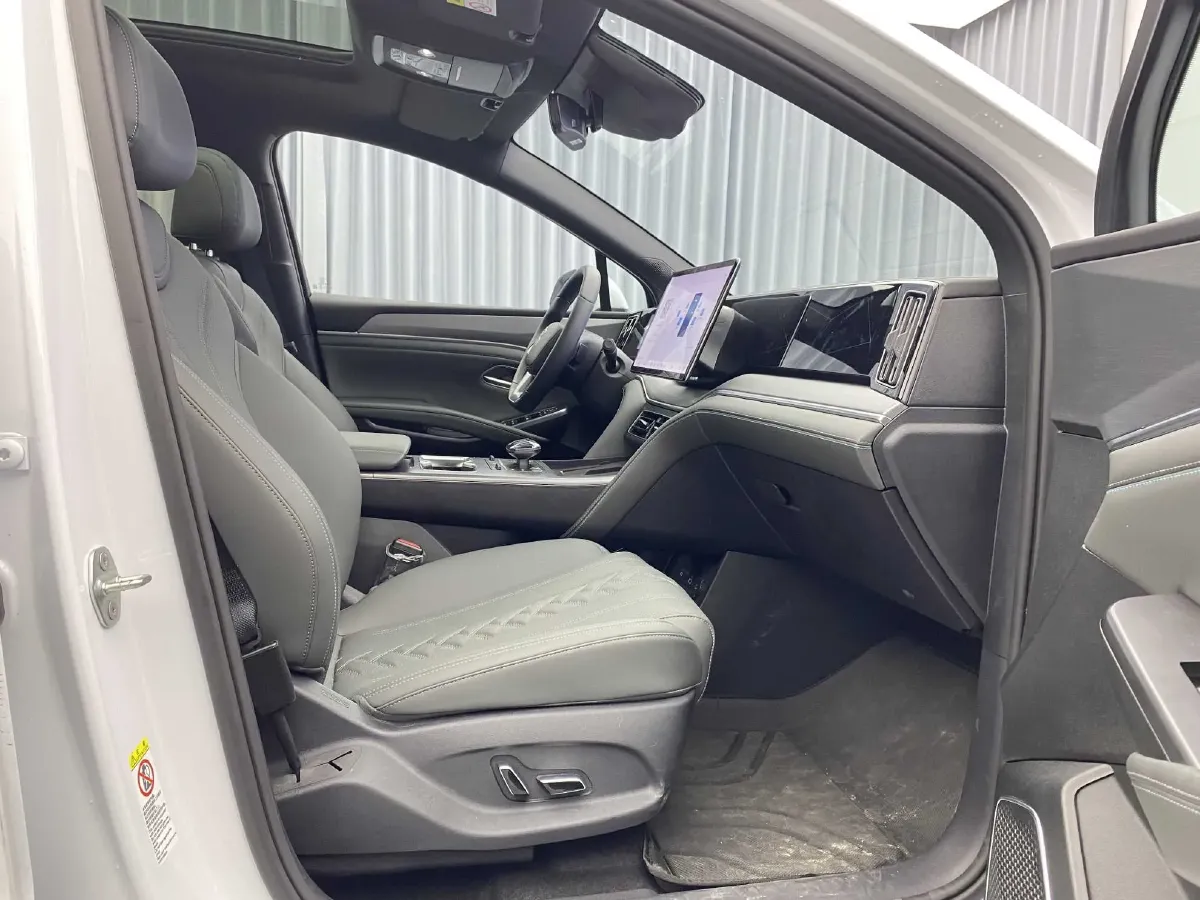 2025 BYD SongL DM-i 1.5L 101HP L4 E-CVT PHEV 26.6KWH,autocango,china used car exporter,china ev exporter,chinese used car exporter,chinese used ev exporter