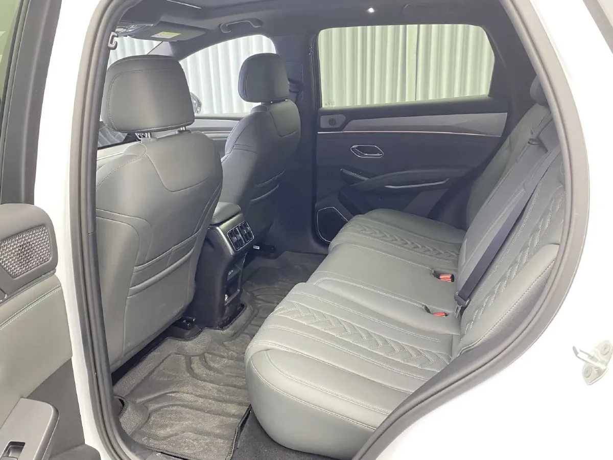 2025 BYD SongL DM-i 1.5L 101HP L4 E-CVT PHEV 26.6KWH,autocango,china used car exporter,china ev exporter,chinese used car exporter,chinese used ev exporter