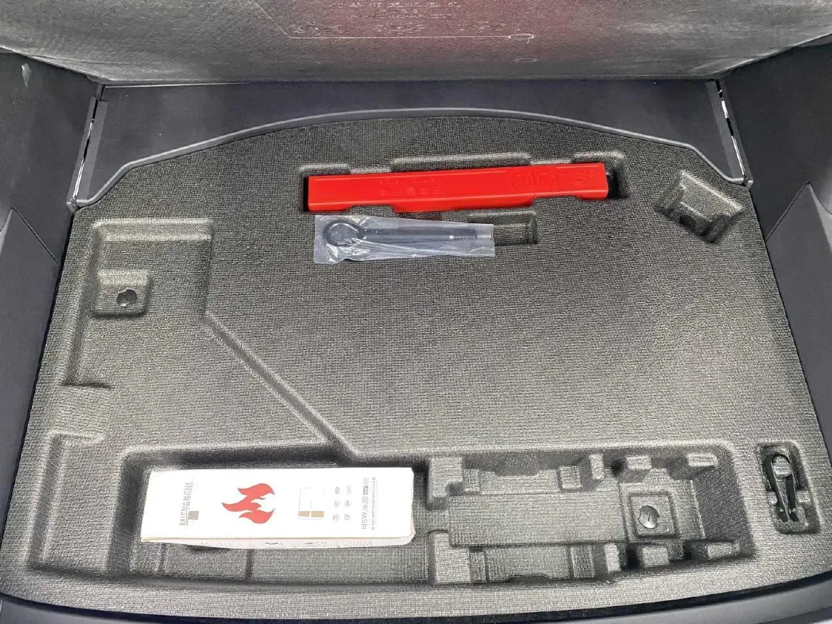 2025 BYD SongL DM-i 1.5L 101HP L4 E-CVT PHEV 26.6KWH,autocango,china used car exporter,china ev exporter,chinese used car exporter,chinese used ev exporter