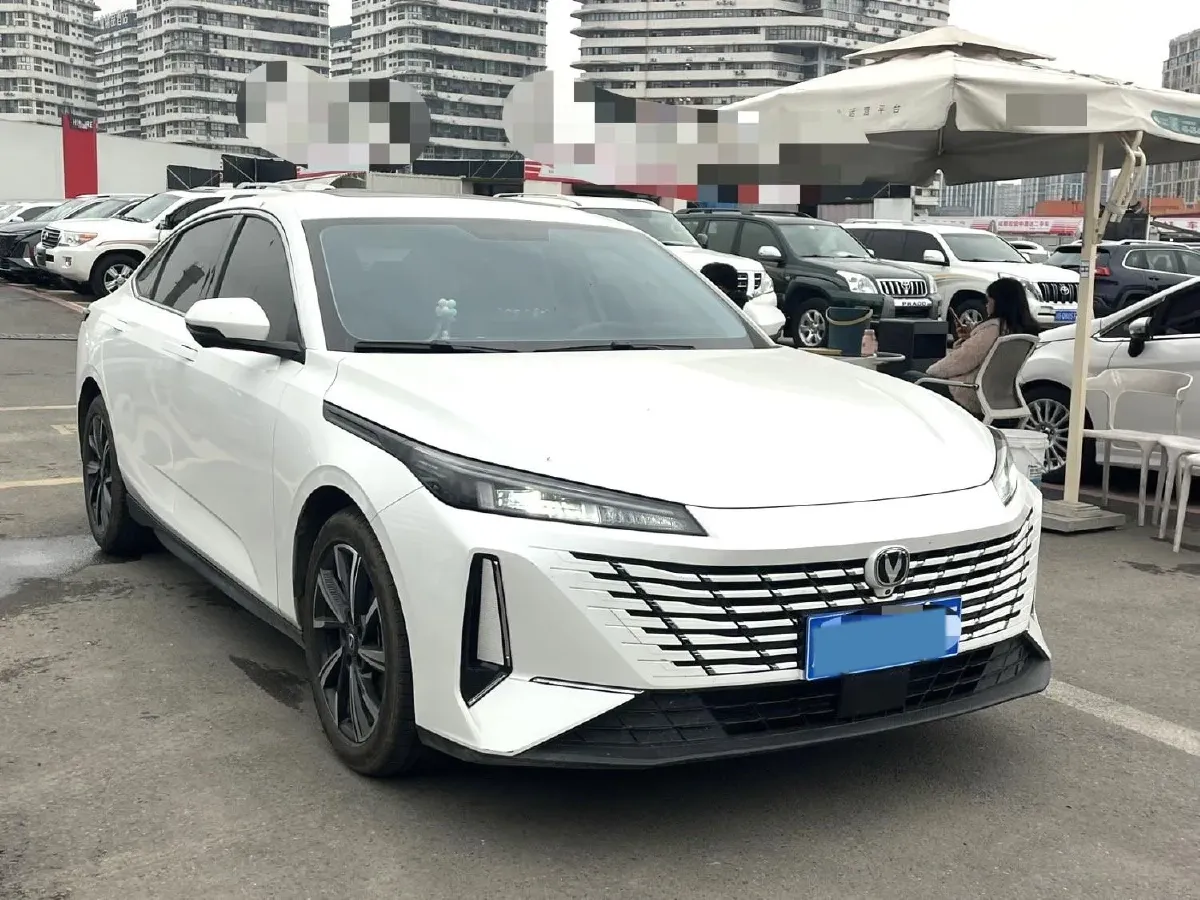 2024 ChangAn Eado 1.5T 170HP L4 7DCT,autocango,china used car exporter,china ev exporter,chinese used car exporter,chinese used ev exporter