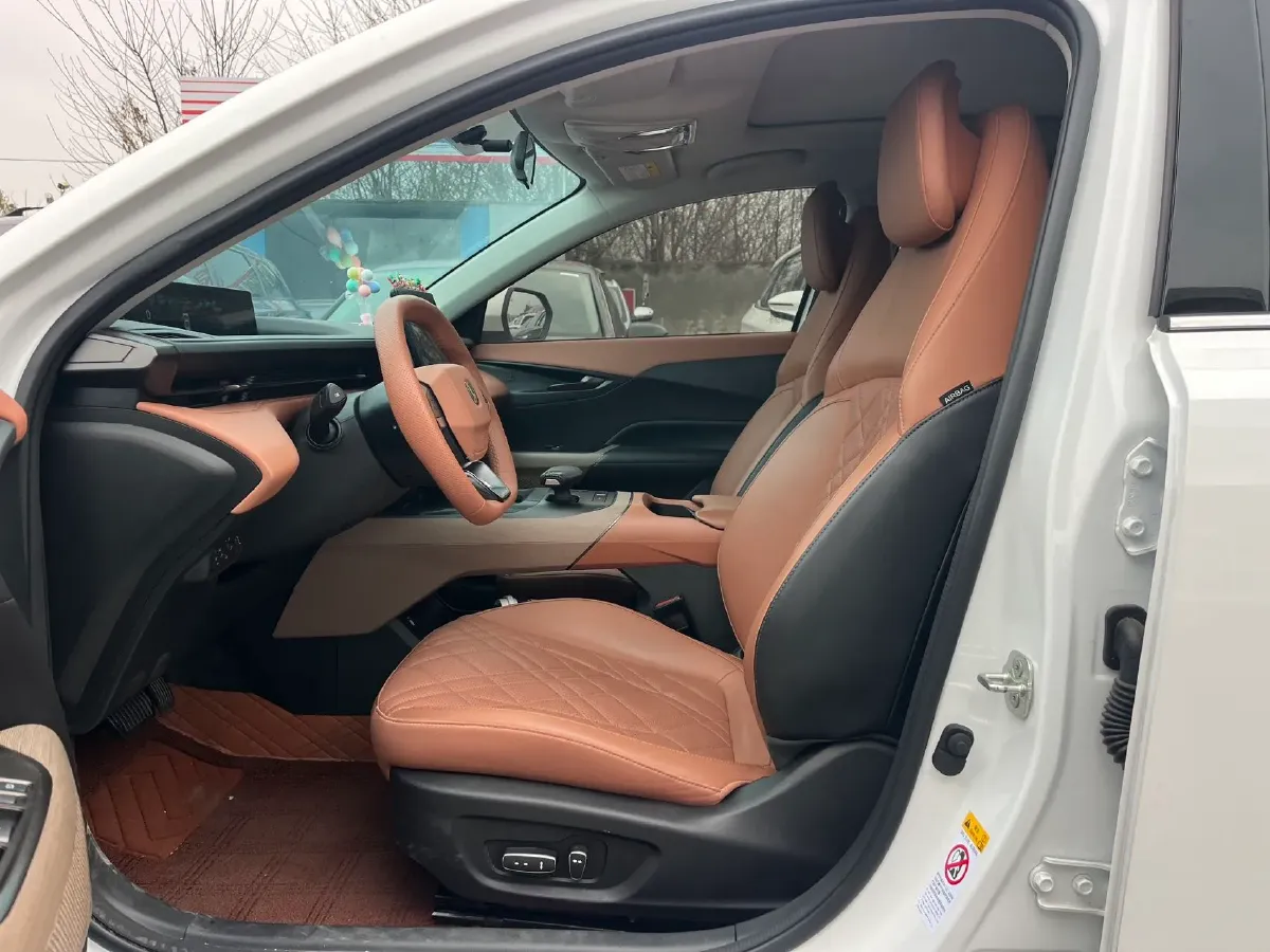 2024 ChangAn Eado 1.5T 170HP L4 7DCT,autocango,china used car exporter,china ev exporter,chinese used car exporter,chinese used ev exporter