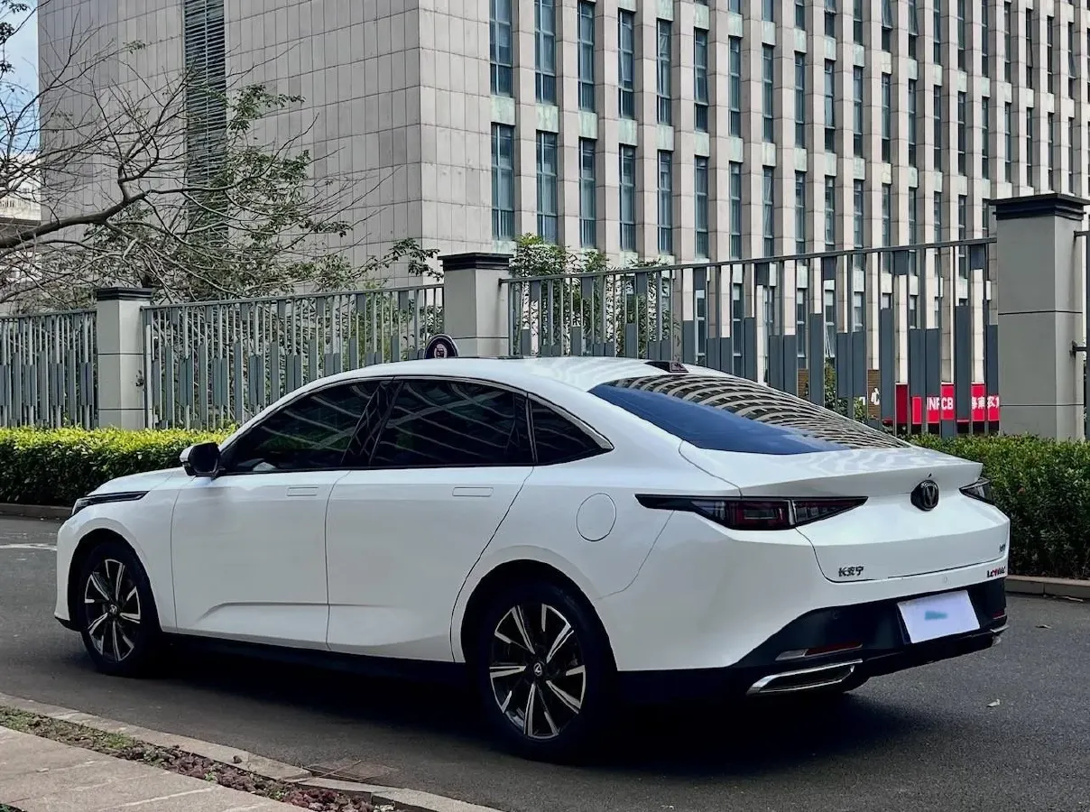 2023 ChangAn Oshan Z6 1.5T 188HP L4 7DCT,autocango,china used car exporter,china ev exporter,chinese used car exporter,chinese used ev exporter