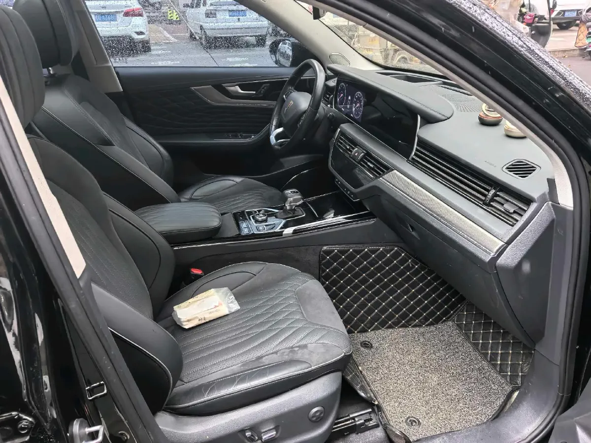 2022 HongQi HS5 2.0T 224HP L4 6AT,autocango,china used car exporter,china ev exporter,chinese used car exporter,chinese used ev exporter