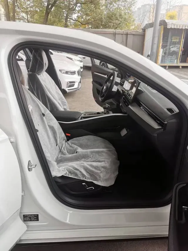 2025 Geely Preface 1.5T 181HP L4 7DCT,autocango,china used car exporter,china ev exporter,chinese used car exporter,chinese used ev exporter