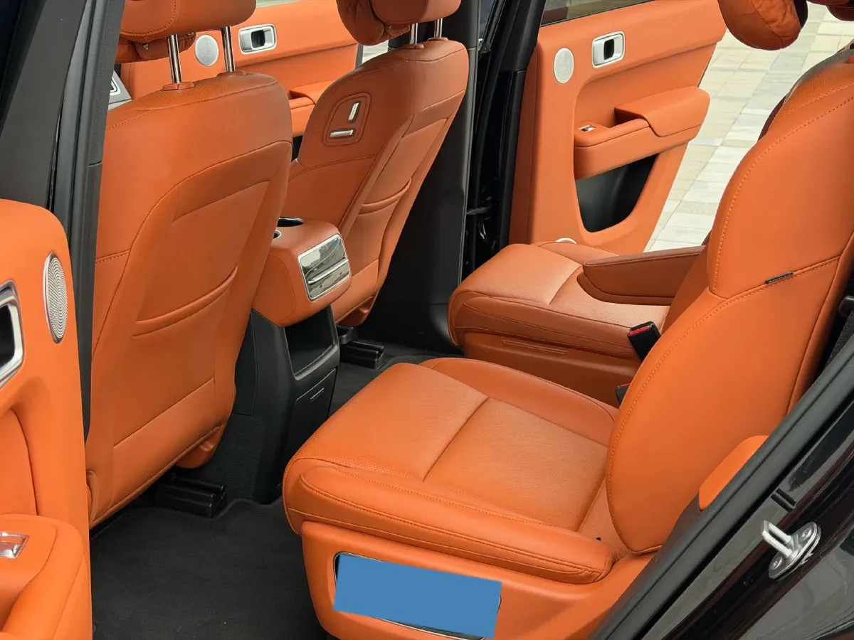 2023 Li L8 Range Extended 154HP REEV 40.9KWH,autocango,china used car exporter,china ev exporter,chinese used car exporter,chinese used ev exporter