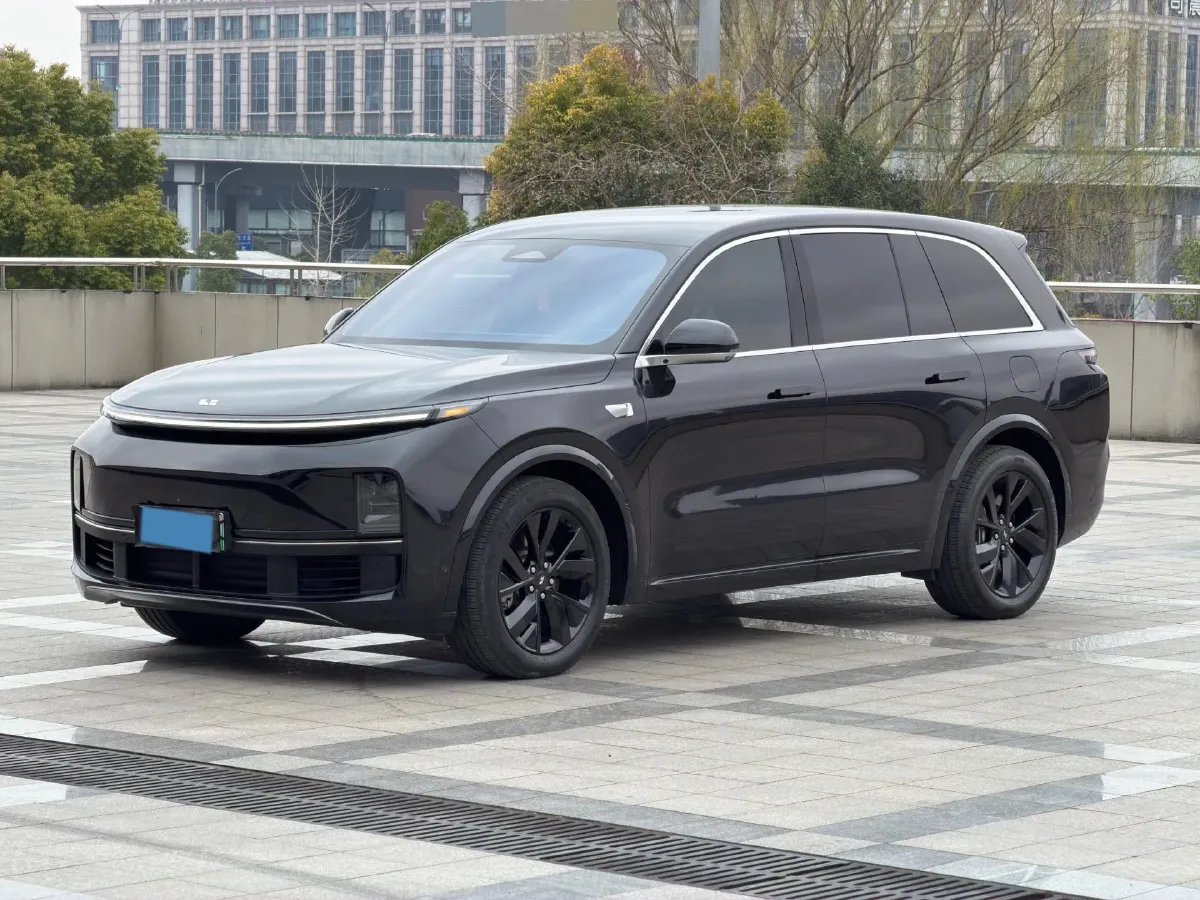 2023 Li L8 Range Extended 154HP REEV 40.9KWH,autocango,china used car exporter,china ev exporter,chinese used car exporter,chinese used ev exporter