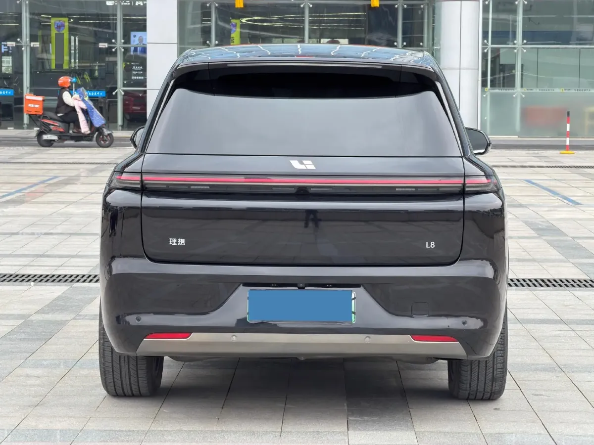 2023 Li L8 Range Extended 154HP REEV 40.9KWH,autocango,china used car exporter,china ev exporter,chinese used car exporter,chinese used ev exporter