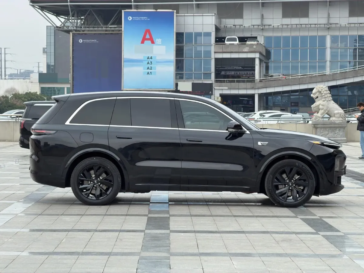 2023 Li L8 Range Extended 154HP REEV 40.9KWH,autocango,china used car exporter,china ev exporter,chinese used car exporter,chinese used ev exporter