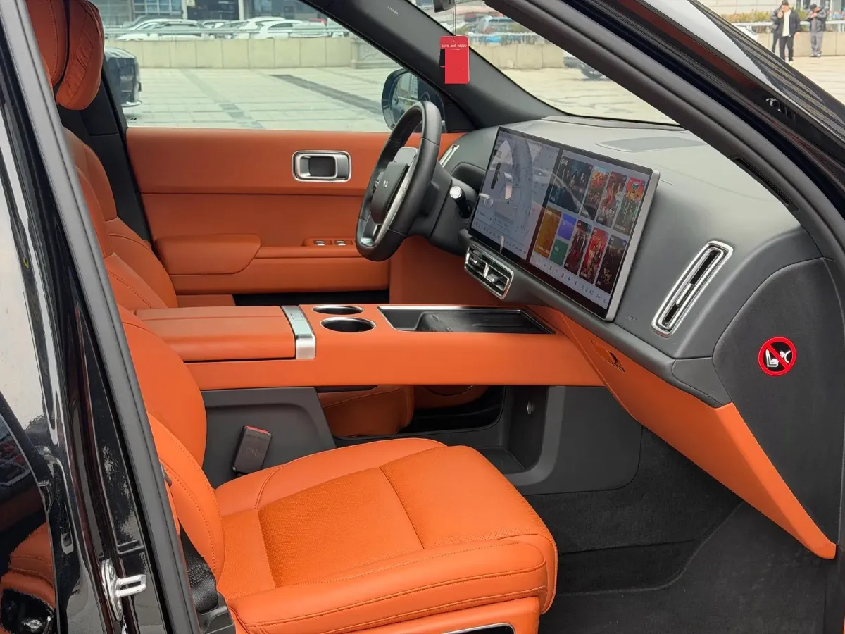 2023 Li L8 Range Extended 154HP REEV 40.9KWH,autocango,china used car exporter,china ev exporter,chinese used car exporter,chinese used ev exporter